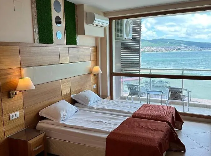 Briz Beach Apartments - Section B