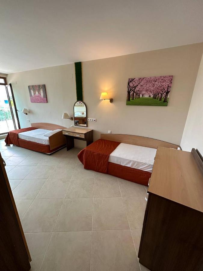 Hotel Briz - Section B 3*