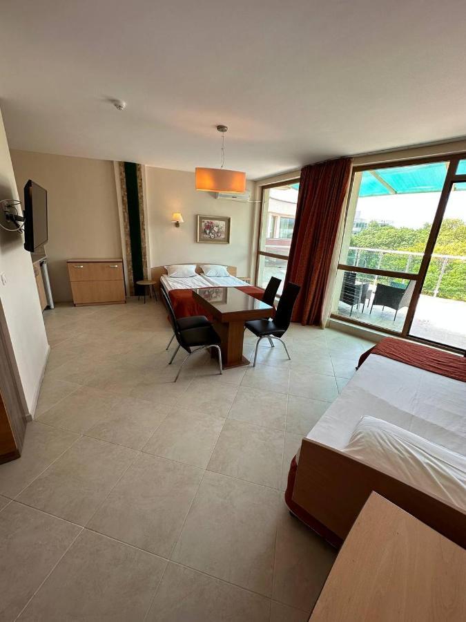 Hotel Briz - Section B